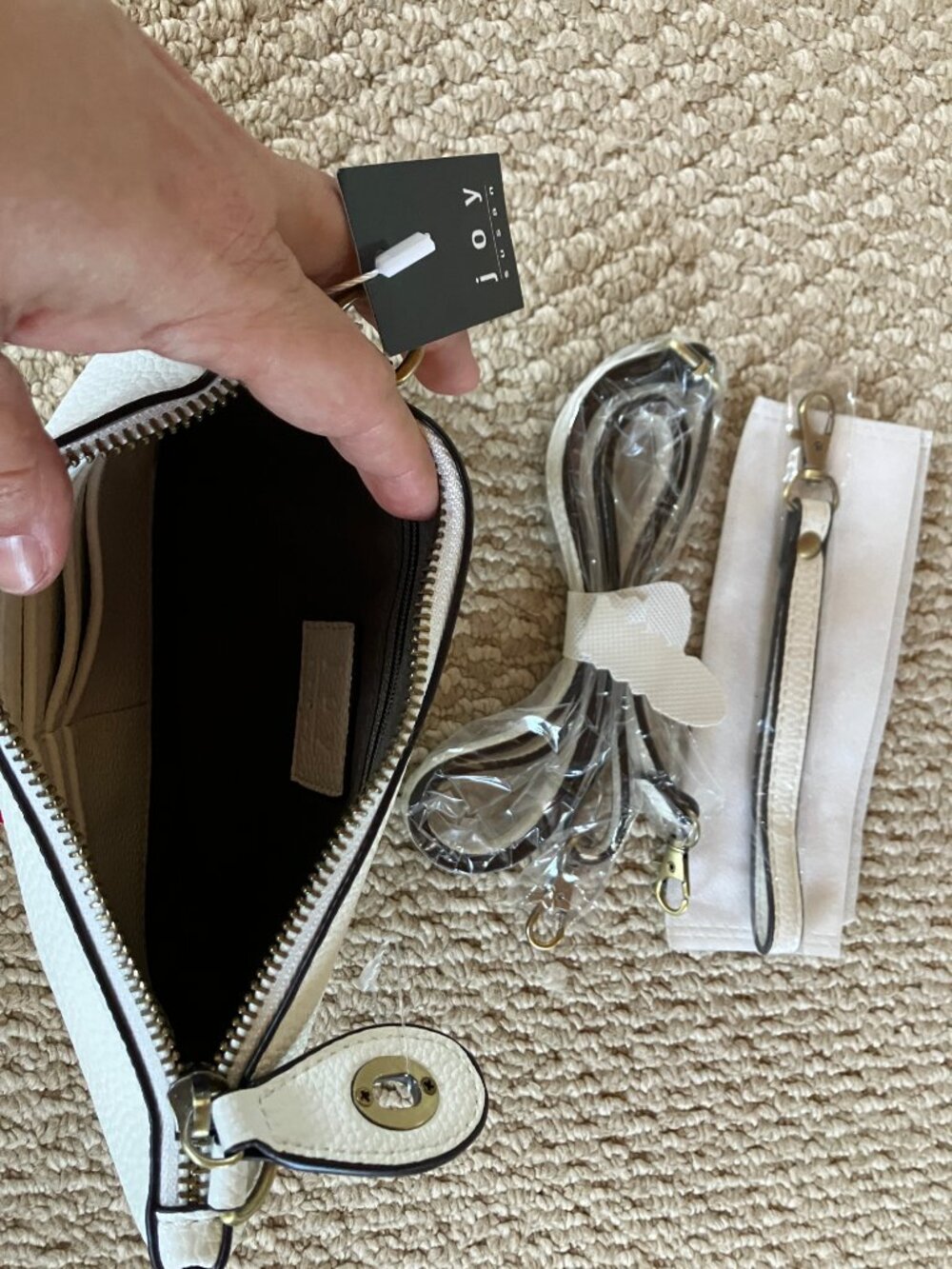 NWT Joy Susan Wristlet Clutch White Vegan Leather Zip Pouch Minimalist READ - Picture 2 of 7